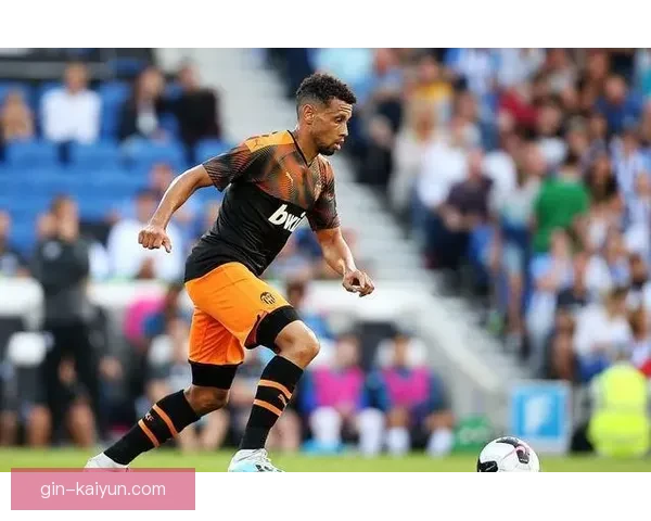 瓦伦西亚边路速度状态回暖，持续展现出强大竞争力