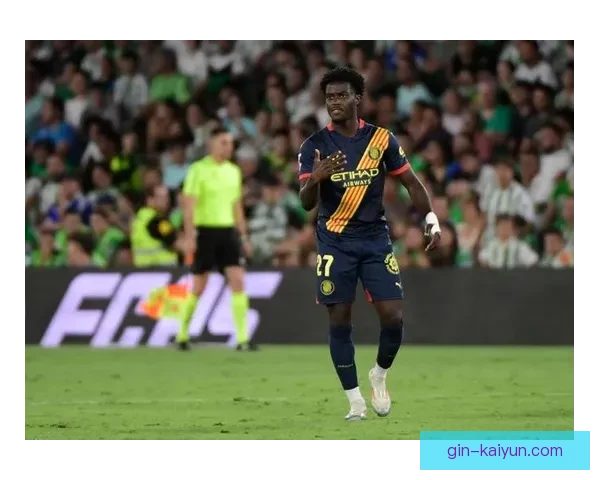 西甲利西主帅的战术调整引发关注，球队表现稳健备受期待